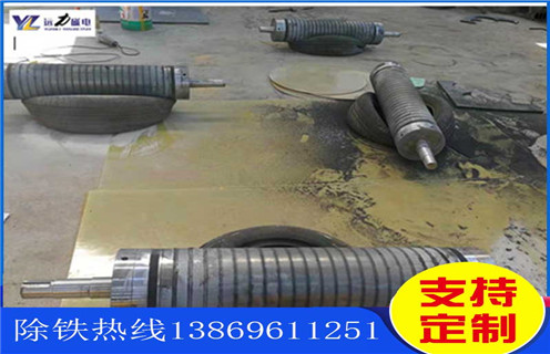 錳礦磁選機(jī)，冶金錳礦磁選機(jī)對(duì)礦石混合物進(jìn)行洗凈和分級(jí)!_價(jià)格_冶金錳礦磁選機(jī)對(duì)礦石混合物進(jìn)行洗凈和分級(jí)!皮帶型號(hào)_工作原理