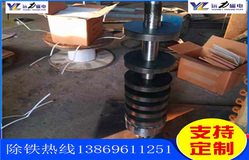 赤鐵礦磁選機，赤鐵礦磁選機在磁輥轉(zhuǎn)到前端位置時注意的問題！_赤鐵礦磁選機在磁輥轉(zhuǎn)到前端位置時注意的問題！廠家_除鐵強磁輥